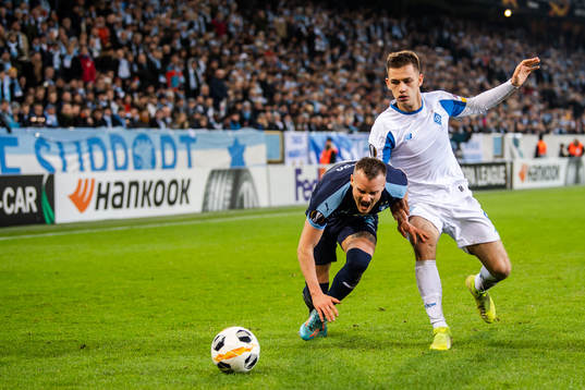 Eric Larsson of Malmö FF and Volodymyr Shepeliev of Dynamo
