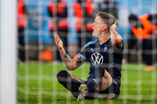 Sören Rieks of Malmö FF reacts