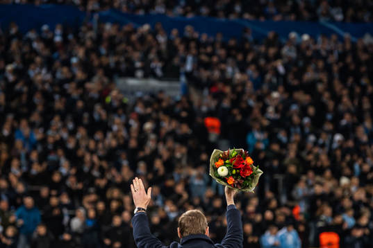 Andreas Georgson assistant coach of Malmö FF is noticed