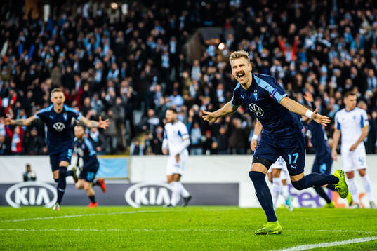 Rasmus Bengtsson of Malmö FF celebrates