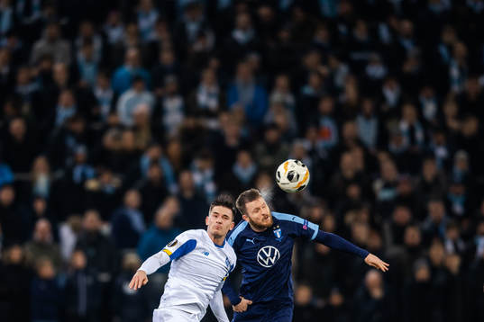Benjamin Verbic of Dynamo Kiev and Lasse Nielsen of Malmö