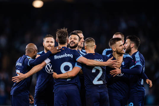 Markus Rosenberg of Malmö FF celebrate with teammates