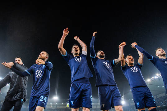 Markus Rosenberg of Malmö FF celebrate with teammates