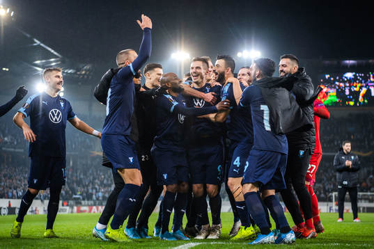 Markus Rosenberg of Malmö FF celebrate with teammates