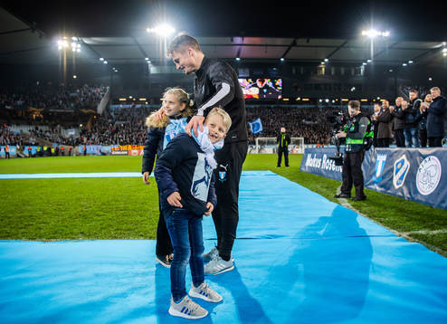 Markus Rosenberg with his family