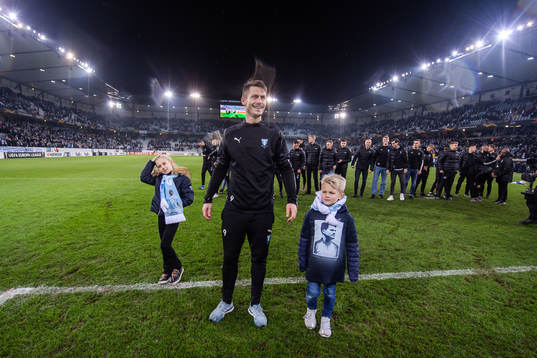 Markus Rosenberg of Malmö FF with his children