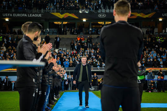 Frank Baumann when Markus Rosenberg of Malmö FF is honored