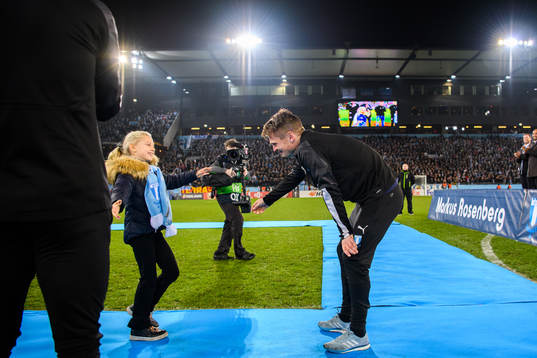 Markus Rosenberg of Malmö FF with his daughter Izabella
