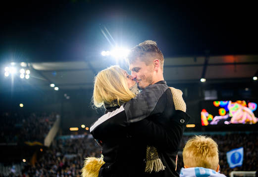 Markus Rosenberg of Malmö FF kiss his wife Maria