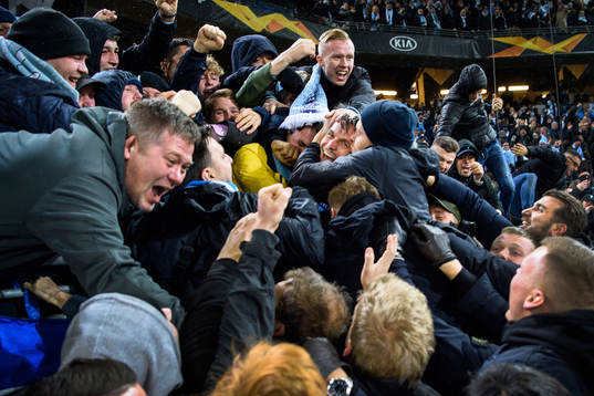 28 Markus Rosenberg of Malmö FF celebrate with supporters