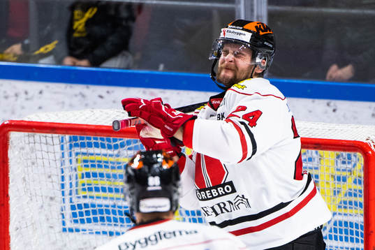 Örebros Aaron Irving deppar