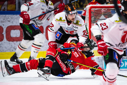 Örebros Jonathan Andersson och Luleås Isac Brännström