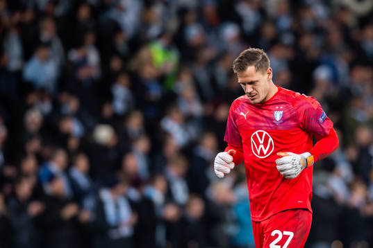 Goalkeeper Johan Dahlin of Malmö FF