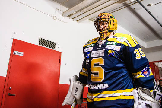 Södertäljes målvakt Justin Pogge