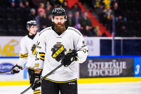 s Johan Larsson deppar
