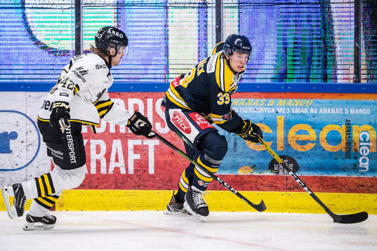 s Oskar Drugge och Södertäljes Måns Lindbäck
