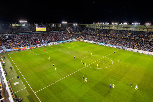 Players of Malmö FF and of Dynamo Kiev