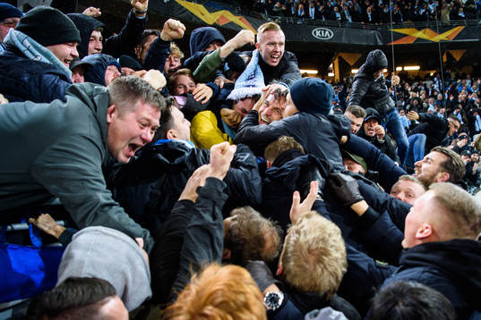 Markus Rosenberg of Malmö FF celebrate with supporters
