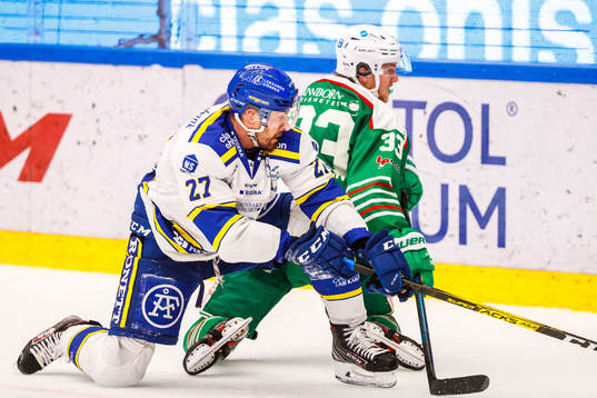 Leksands Marek Hrivik och Rögles Niklas Hansson
