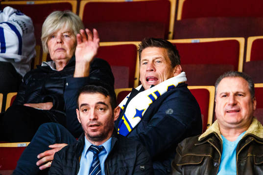 Ulf Samuelsson på läktarplats