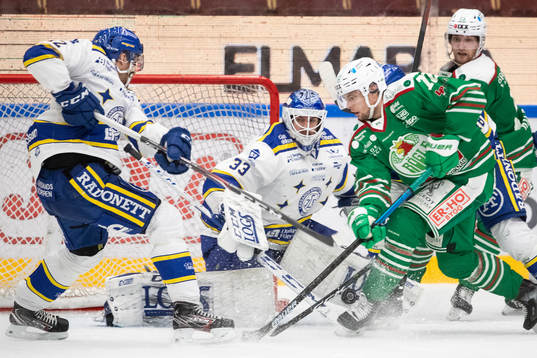 Leksands målvakt Axel Brage och Rögles Daniel Zaar
