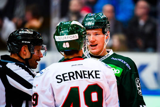 Frölundas Rhett Rakhshani och Färjestads Gustav Rydahl
