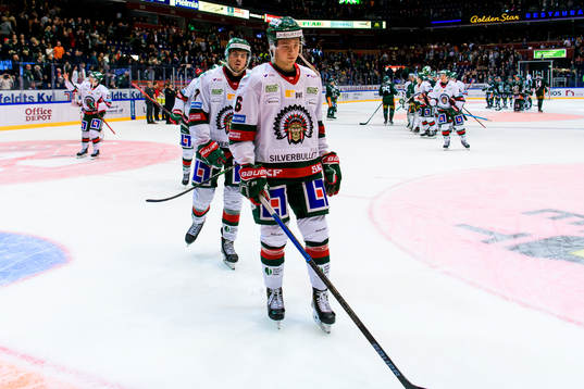 Frölundas Jonatan Lundin Andersson deppar