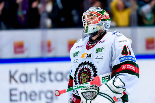 Frölundas goalkeeper Niklas Rubin deppar