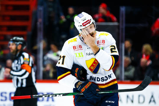 Djurgårdens Patrik Berglund har ont