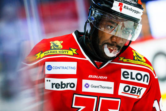 Örebros Daniel Muzito Bagenda deppar