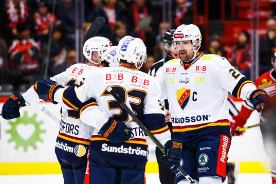 Djurgårdens Patrik Berglund jublar
