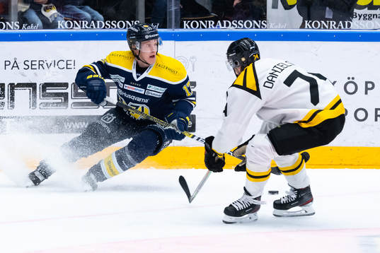 s Emil Johansson och Brynäs Nicklas Danielsson
