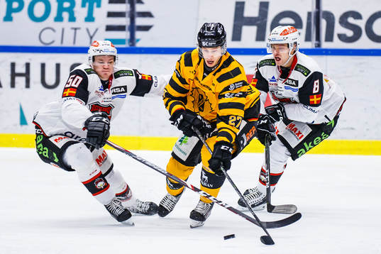 Skellefteås Robin Alvarez i en kamp mot Malmö Redhawks