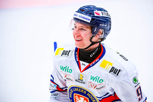 Växjös Marcus Davidsson jublar