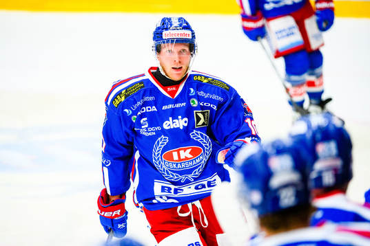 Oskarshamns Nicklas Heinerö jublar