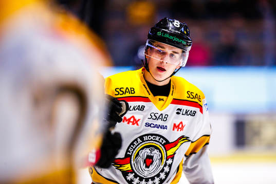 Luleås Nils Lundkvist jublar