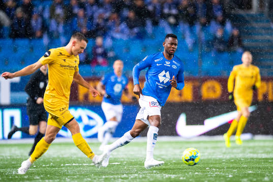 Marius Lode of Bodø/Glimt and Leke Samson James of Molde