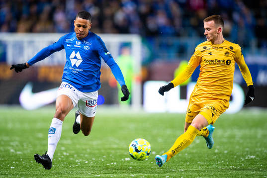 Mathis Bolly of Molde and Erlend Dahl Reitan of Bodø/Glimt