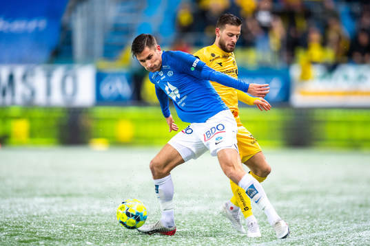 Kristoffer Haugen of Molde and Philip Zinckernagel of
