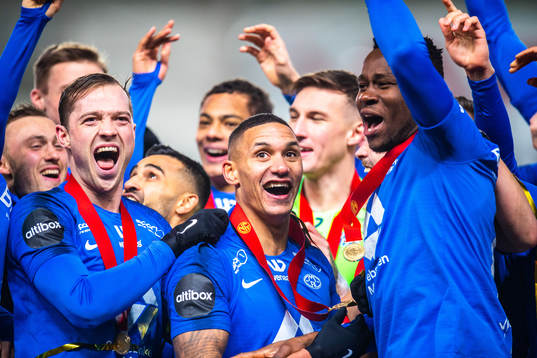 Ruben Gabrielsen of Molde celebrates with the trophy