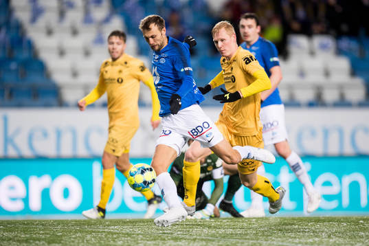 Magnus Eikrem of Molde scores the 3-1 goal