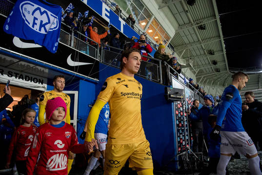 Patrick Berg of Bodø/Glimt enters the pitch
