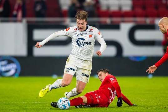 Kristian Thorstvedt of Viking and Ruben Yttergård Jenssen