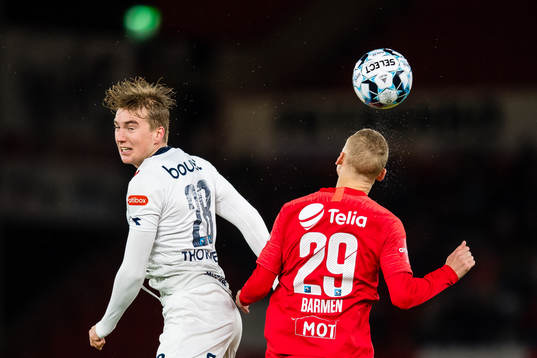 Kristian Thorstvedt of Viking and Kristoffer Ramos Barmen