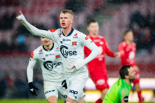 Samuel Kari Fridjonsson of Viking celebrates