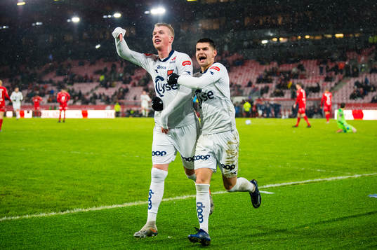 191201 Samuel Kari Fridjonsson of Viking celebrates with