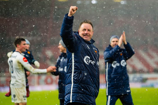 Bjarne Berntsen, head coach of Viking, celebrates