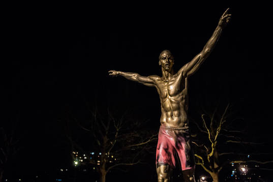 The statue of Zlatan Ibrahimovic has been vandalized