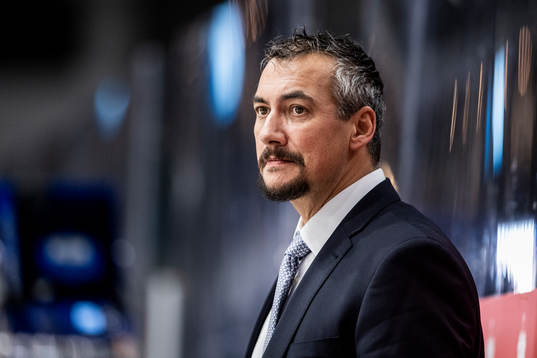 assistant coach Patrick Dallaire of Red Bull Munich