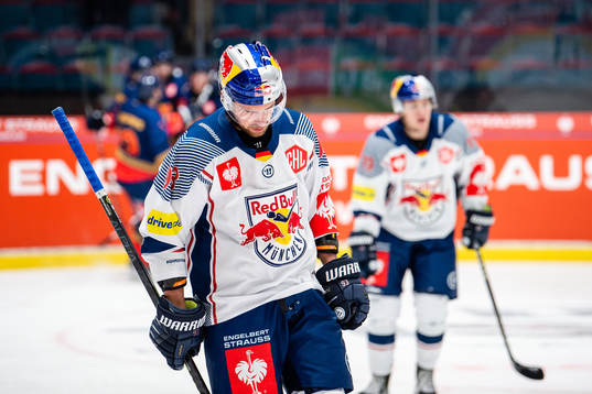 Maximilian Kastner of Red Bull Munich looks dejected